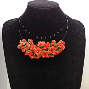 Set Bijuterii Handmade Colier și Cercei cu Flori Roșii (cod1374) - bijuterii - seturi de bijuterii - Artynos.ro