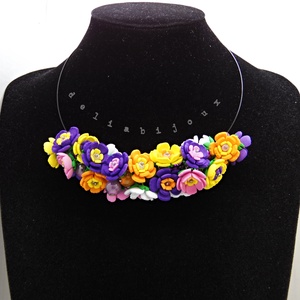 Set bijuterii handmade - flori multicolore colier si cercei (cod1376), Bijuterii, Seturi de bijuterii, Confectionarea bijuteriilor, ARTYNOS