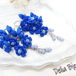 Cercei handmade, lungi cu flori albastre (cod1384) - Artynos.ro