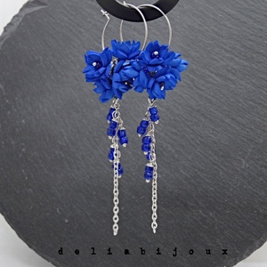 Cercei handmade, lungi cu flori albastre (cod1388) - Artynos.ro