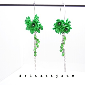 Cercei handmade, lungi cu flori verzi (cod1390) - bijuterii - cercei - cercei lungi - Artynos.ro
