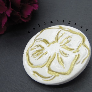 Brosa statement handmade unicat - Martisor (cod932) - bijuterii - broșe - Artynos.ro