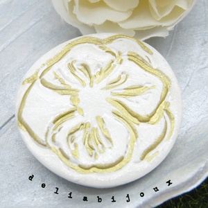 Brosa statement handmade unicat - Martisor (cod932) - bijuterii - broșe - Artynos.ro