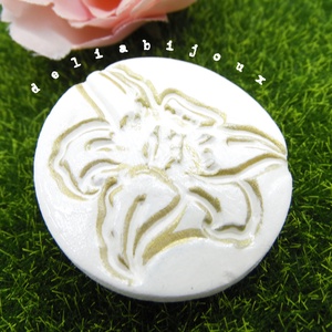 Brosa statement handmade unicat - Martisor (cod928), Bijuterii, Brose, Confectionarea bijuteriilor, ARTYNOS