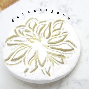 Brosa statement handmade unicat - Martisor (cod959) - bijuterii - broșe - Artynos.ro