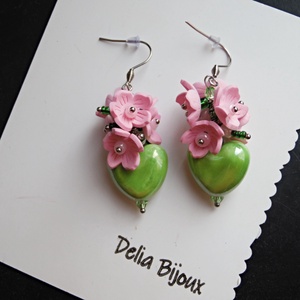 Cercei Sakura Bloom Heart Roz Delicat și Verde Vibrant (cod1428) - bijuterii - cercei - cercei din mărgele - Artynos.ro