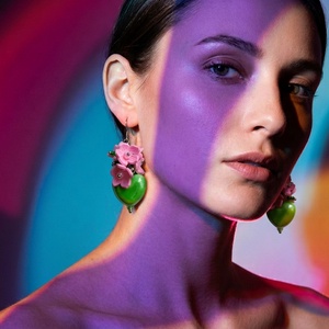 Cercei Sakura Bloom Heart Roz Delicat și Verde Vibrant (cod1428) - bijuterii - cercei - cercei din mărgele - Artynos.ro