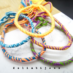Set Brățări Prieteniei Handmade � 5 Brățări Colorate din Ață de Bumbac (cod1081) - bijuterii - brățări - brățări împletite - Artynos.ro