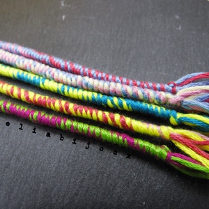 Set Brățări Prieteniei Handmade � 5 Brățări Colorate din Ață de Bumbac (cod1080) - bijuterii - brățări - brățări împletite - Artynos.ro