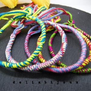 Set Brățări Prieteniei Handmade � 5 Brățări Colorate din Ață de Bumbac (cod1080) - bijuterii - brățări - brățări împletite - Artynos.ro