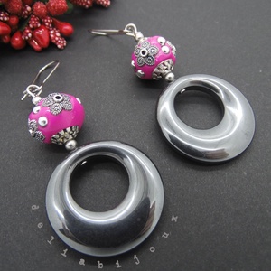 Cercei handmade unicat hematit si margele indoneziene (cod615) - bijuterii - cercei - cercei lungi - Artynos.ro