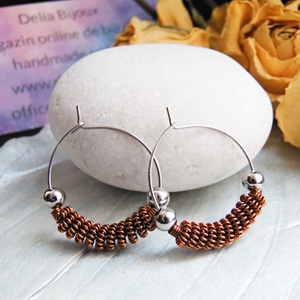 Cercei handmade tip hoop, eleganți și moderni, realizați manual din sârmă de cupru non-tarnish (cod1433) - bijuterii - cercei - cercei hoops - Artynos.ro