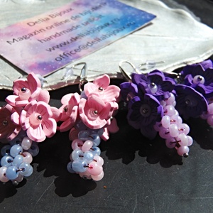 Cercei Sakura Pastel flori delicate din foamiran si margele tesute manual (cod1434), Bijuterii, Cercei, Cercei lungi, Confectionarea bijuteriilor, Delicati si romantici, acesti cercei inspirati de florile de cires (sakura) sunt realizati integral..., ARTYNOS