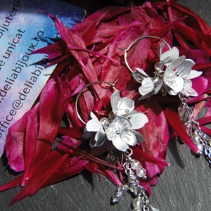 Cercei lungi, ușori și spectaculoși, creați pentru iubitoarele de accesorii delicate cu personalitate (cod1440) - bijuterii - cercei - cercei lungi - Artynos.ro
