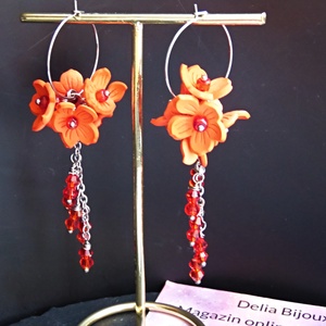 Cercei lungi handmade flori rosii din foamiran, lanț inox și cristale de sticlă cercei statement ușori (cod1441) - bijuterii - cercei - cercei lungi - Artynos.ro