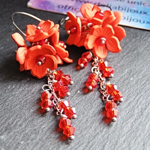 Cercei lungi handmade flori rosii din foamiran, lanț inox și cristale de sticlă cercei statement ușori (cod1441) - bijuterii - cercei - cercei lungi - Artynos.ro