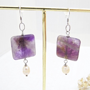 Cercei handmade - ametist, perle și tortițe din argint 925 (cod1457) - bijuterii - cercei - cercei lungi - Artynos.ro