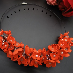 Colier handmade statement unicat -floral - foamiran (cod803), Bijuterii, Coliere, Coliere din margele, Confectionarea bijuteriilor, ARTYNOS