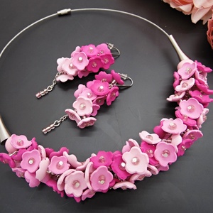 Set Bijuterii Pink Blossom Colier la baza gatului si Cercei (cod1462) - Artynos.ro