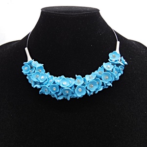 Colier handmade statement cu flori bleu - Eleganță Florală (cod1463) - bijuterii - coliere - coliere din mărgele - Artynos.ro