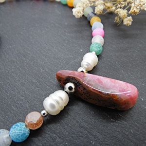 Colier handmade unicat - agate frozen si perle cultura (cod1465) - bijuterii - coliere - coliere din pietre semiprețioase - Artynos.ro