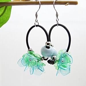 Cercei Lungi Statement cu Flori Bleu, Verde și Mărgele din Lemn Handmade Unicat (cod1473) - bijuterii - cercei - cercei lungi - Artynos.ro