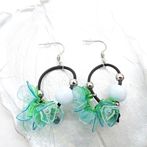 Cercei Lungi Statement cu Flori Bleu, Verde și Mărgele din Lemn Handmade Unicat (cod1473) - bijuterii - cercei - cercei lungi - Artynos.ro