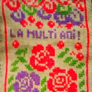 Tablou decorativ cusut pe iuta  - casă & stil de viață - accesorii pentru decorat casa - ornamente - Artynos.ro