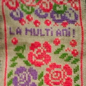 Tablou decorativ cusut pe iuta  - casă & stil de viață - accesorii pentru decorat casa - ornamente - Artynos.ro