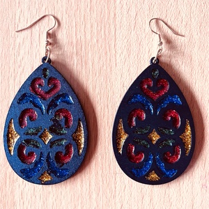 Cercei din rășină colorați, efect vitraliu � handmade, ușori - bijuterii - cercei - cercei din lemn - Artynos.ro
