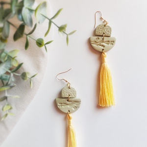 Cercei Bliss handmade din argilă cu ciucuri - bijuterii - cercei - cercei cu franjuri - Artynos.ro