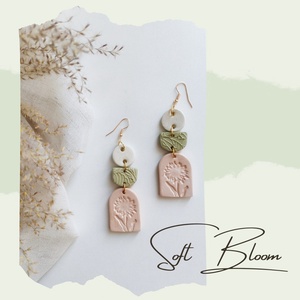 Cercei Soft Bloom handmade din argila , Bijuterii, Cercei, Cercei agatati, Sculptura, ARTYNOS