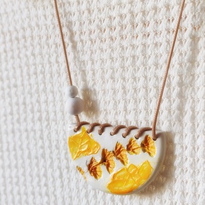 Colier Soare handmade din argilă - bijuterii - coliere - coliere cu pandantive - Artynos.ro