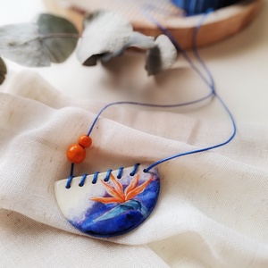 Colier Bird of Paradise handmade din argila , Bijuterii, Coliere, Coliere cu pandantive, Lucrare cu argila, Pictura, ARTYNOS