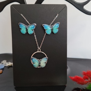 Set cercei si pandantiv - Artynos.ro