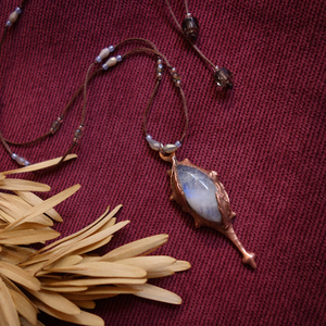 Colier Piatra Lunii - bijuterii - coliere - coliere cu pandative - Artynos.ro