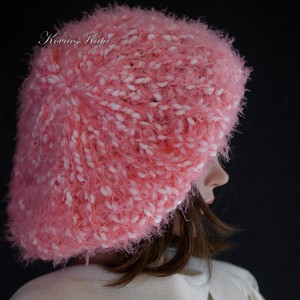 DORKA / viktória - șapcă extravagantă tricotată manual cu ciuperci, beretă - îmbrăcăminte și modă - eșarfe, pălării, fularuri - căciulă - Artynos.ro