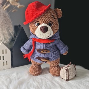 Ursuletul Paddington crosetat  cu valiza cadou din bumbac!, Jucarii si echipamente pentru copii, Plusuri, Personaje de basm din plus, Crosetat, ARTYNOS