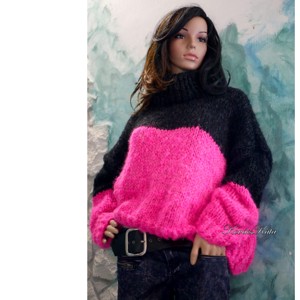 CRAZY SEXY - pulover extravagant tricotat manual, supradimensionat / roz neon + negru, Imbracaminte si moda, Haine dama, Hanorace, cardigane, Impletitura, ARTYNOS