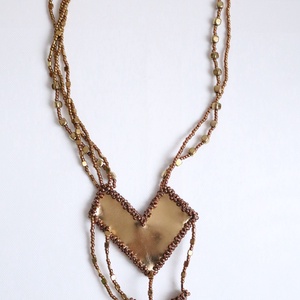 Colier statement auriu din piele naturală și mărgele din sticla - bijuterii - coliere - coliere brodate - Artynos.ro