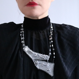 Colier statement argintiu , Bijuterii, Coliere, Coliere brodate, Broderie, Cusatura, ARTYNOS