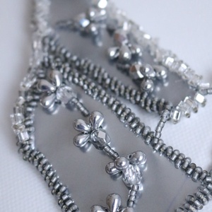 Colier statement argintiu  - bijuterii - coliere - coliere brodate - Artynos.ro