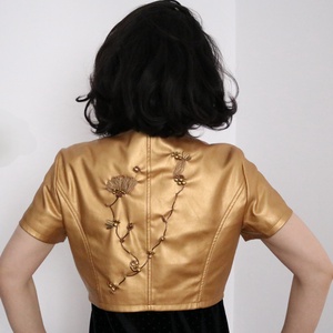 Jacheta aurie cu margele  - Artynos.ro