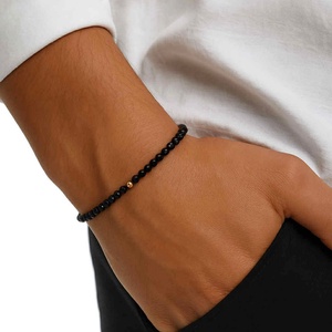 Bratara unisex/barbati onix negru si aur filat de 14K - Artynos.ro