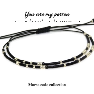 Set cuplu bratari cod Morse "You are my person" - Bratari personalizate, Bijuterii, Bratari, Bratari din margele, Altele, - Set compus din 2 bratari minimaliste realizate din margelute japoneze, cu mesaj scris in codul Mo..., ARTYNOS