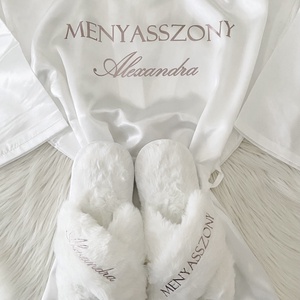 Halat de mireasă - accesorii nuntă - accesorii de nuntă - jartiere mirese - Artynos.ro