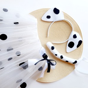 Fată dalmațiană cu fustă din tul și coadă costum de carnaval pentru fete - îmbrăcăminte și modă - costume și măști de carnaval - costume - Artynos.ro