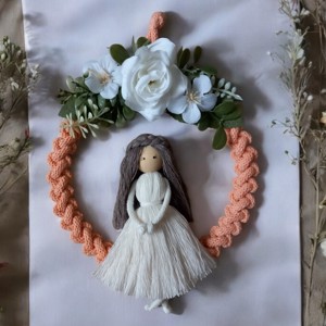 Decoratiune de perete pentru copii Macrame de primavara - Decoratiune alba si piersica, , , ARTYNOS