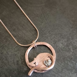 Colier cupru CAT CIRCLE - bijuterii - coliere - coliere cu pandative - Artynos.ro