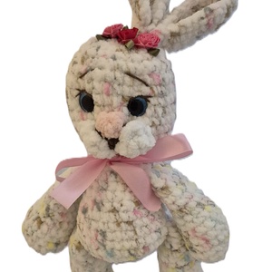 Iepuras crosetat - jucării și echipamente pentru copii - plușuri - iepure de pluș - Artynos.ro